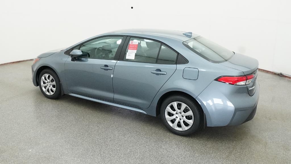 2026 Toyota Corolla LE photo 11