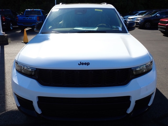 2025 Jeep Grand Cherokee Altitude X photo 9