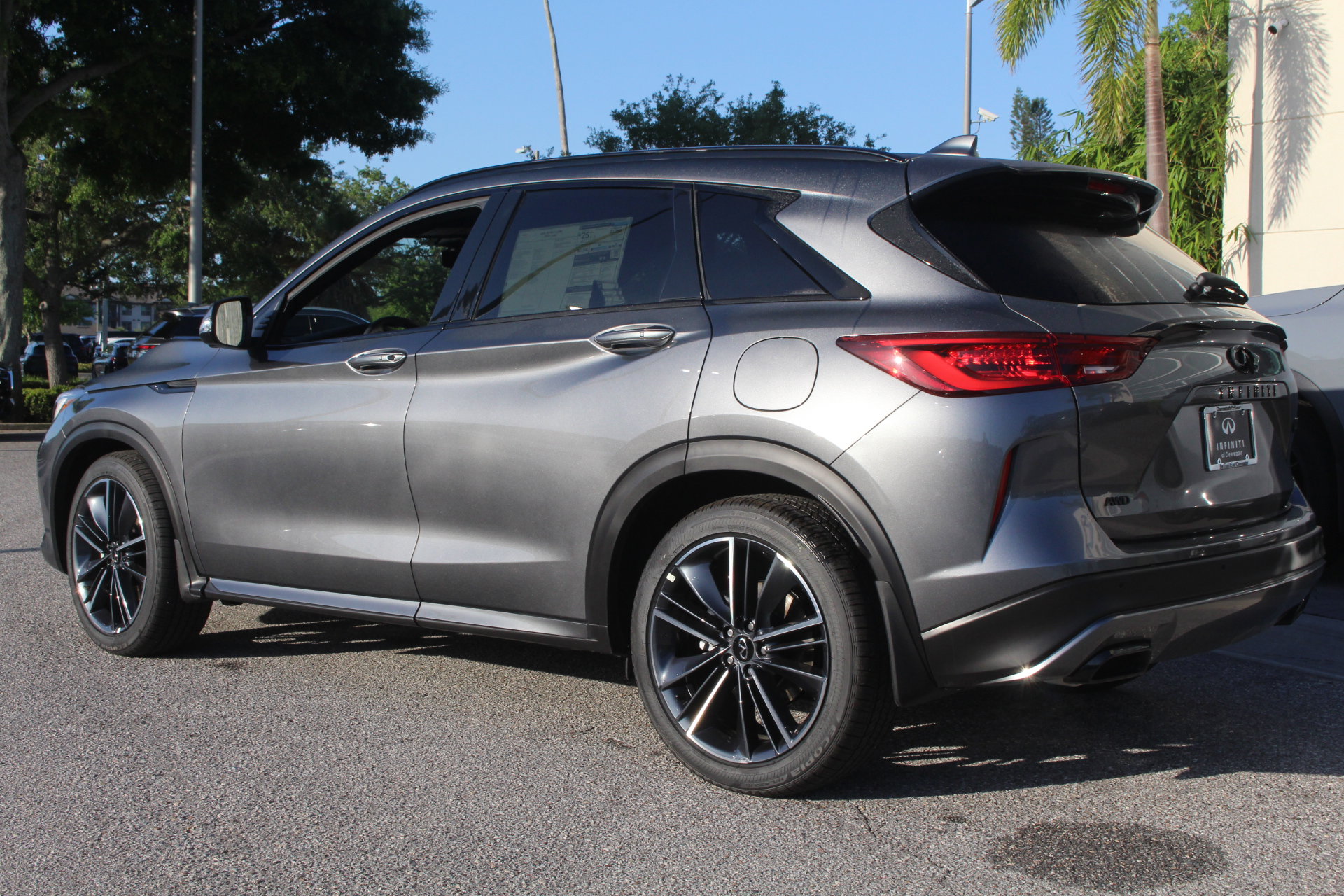 2025 Infiniti QX50 SPORT photo 3