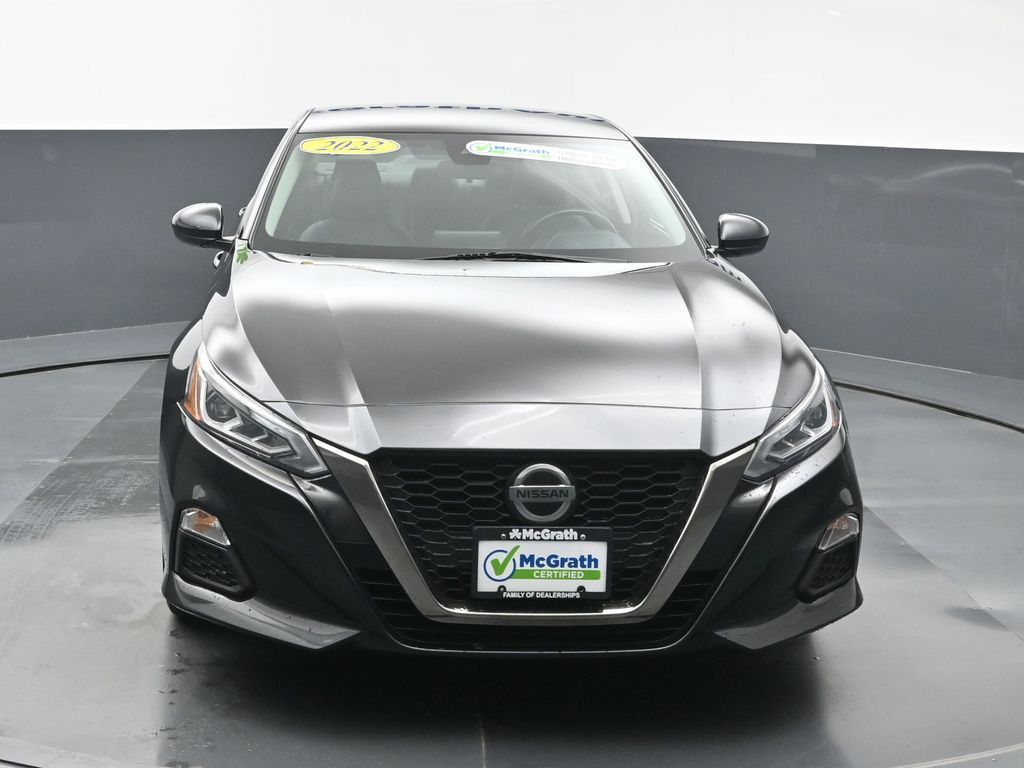 2022 Nissan Altima 2.5 SR photo 3