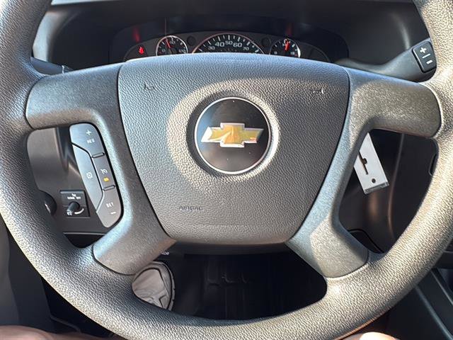 2025 Chevrolet Express Cargo 2500 photo 12