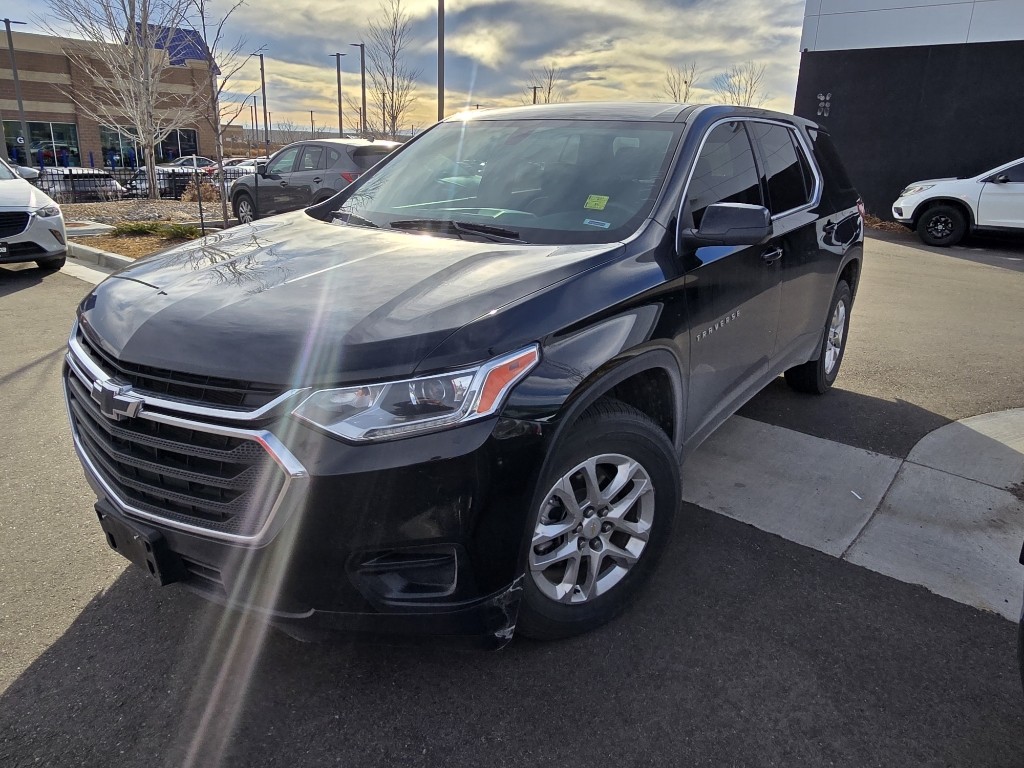 2021 Chevrolet Traverse LS's photo