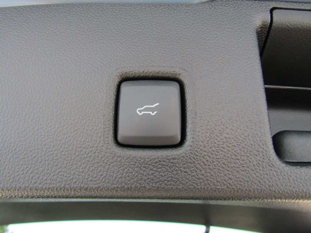 2025 Ford Escape ST-Line Select photo 29