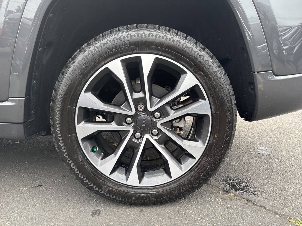 2022 Jeep Grand Cherokee Overland photo 21