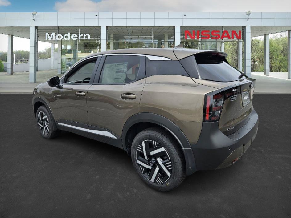 2025 Nissan Kicks SV photo 3