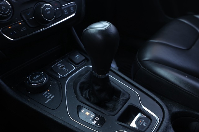 2020 Jeep Cherokee Latitude photo 27