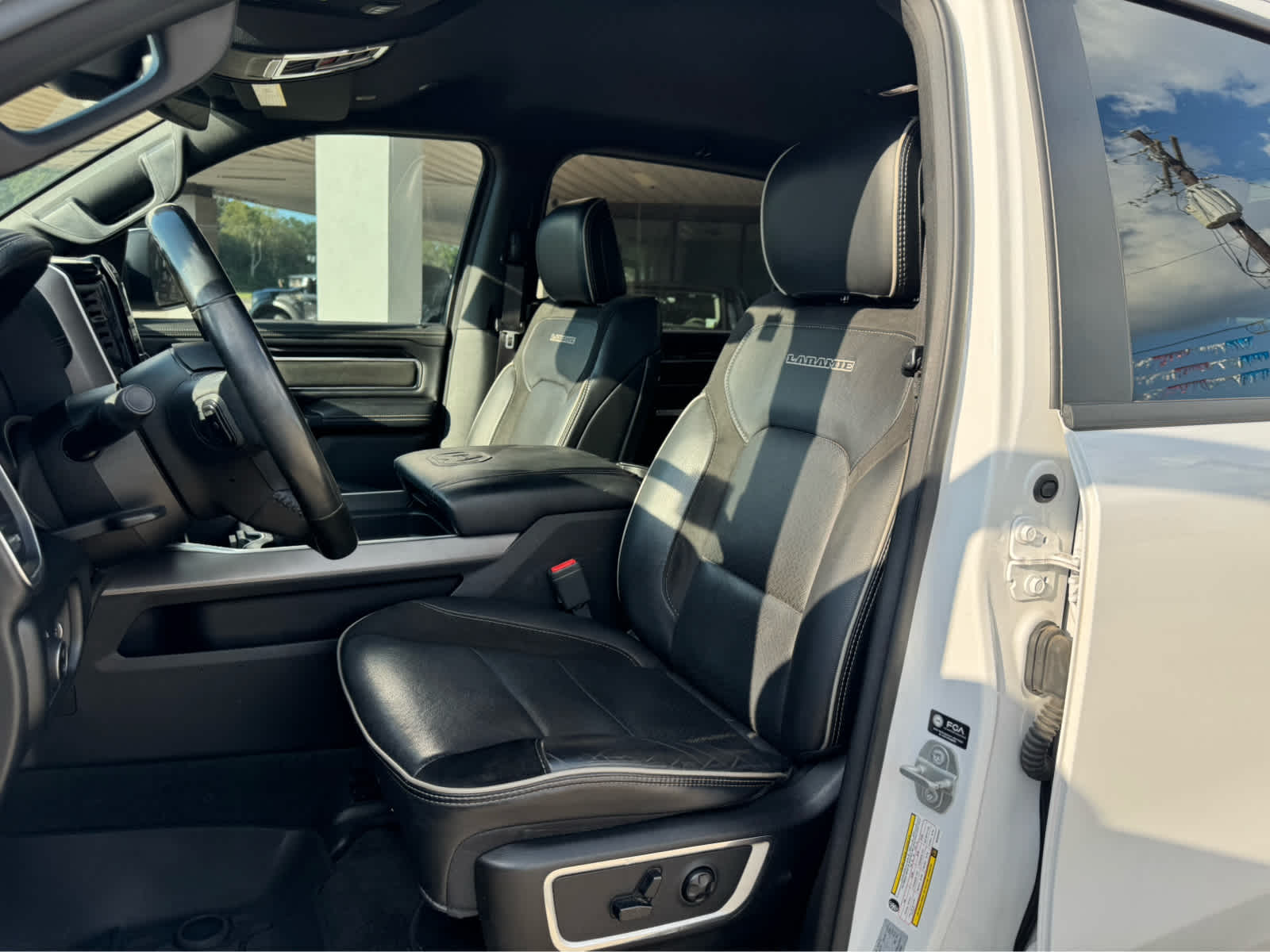 2021 Ram 1500 Laramie photo 9