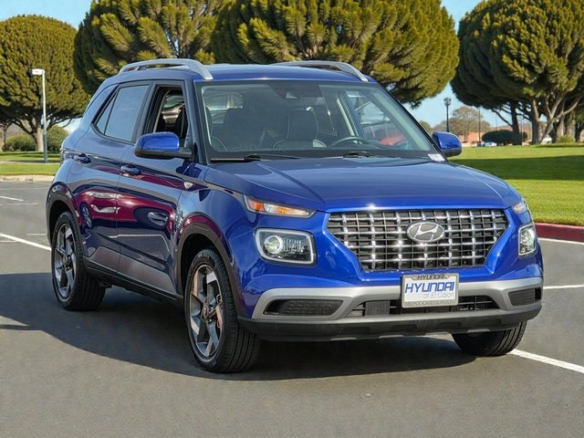 2022 Hyundai Venue SEL Limited photo 4