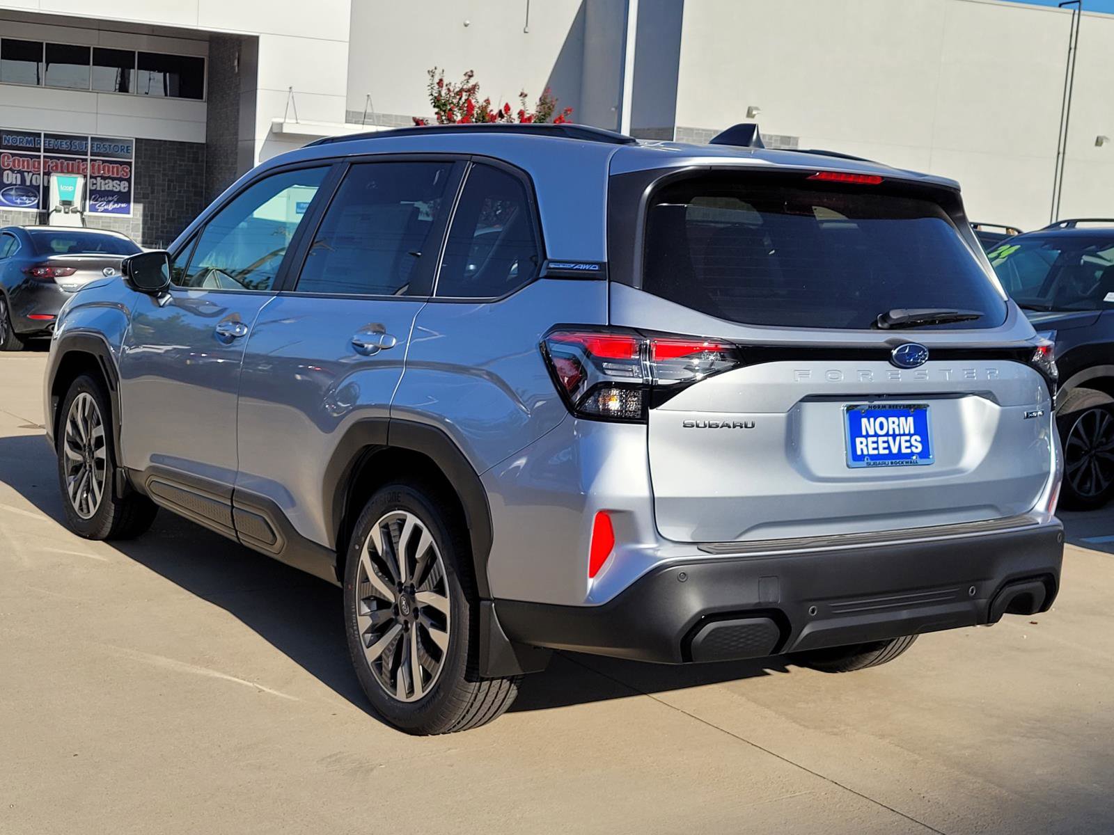 2025 Subaru Forester Touring photo 19