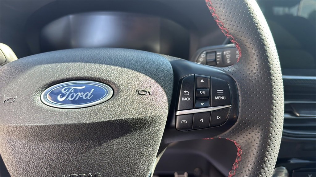 2023 Ford Escape ST-Line photo 12