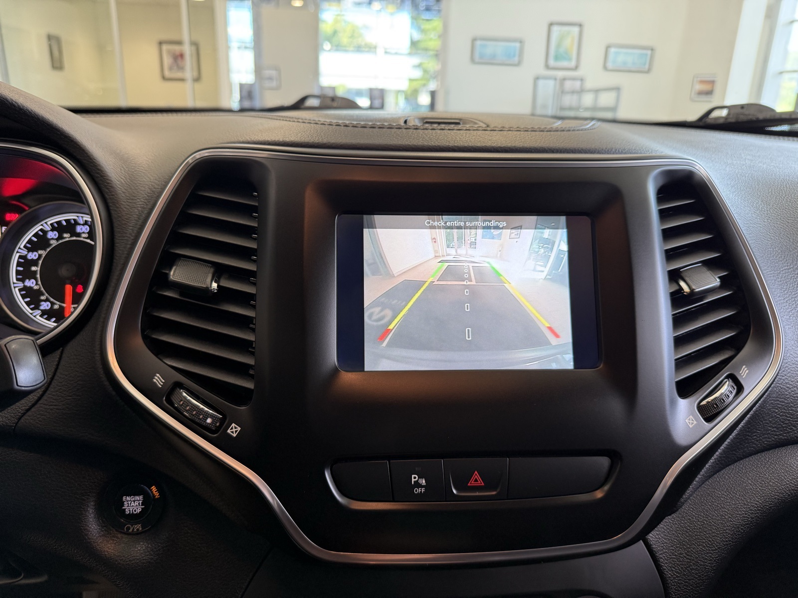 2019 Jeep Cherokee Latitude photo 14