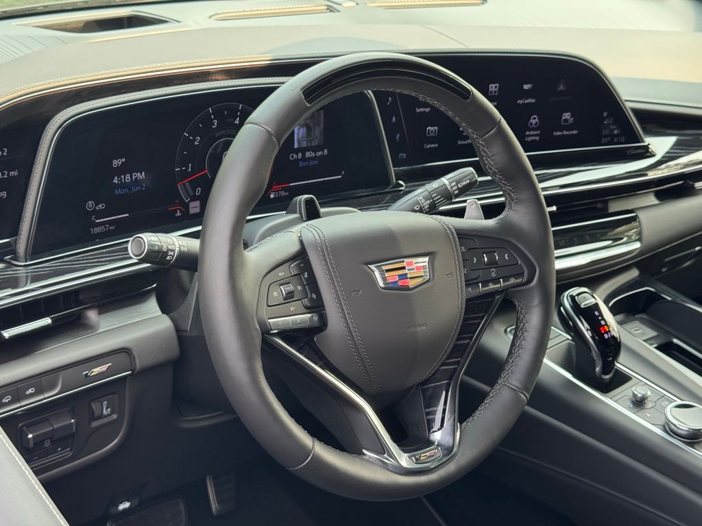 2023 Cadillac Escalade V-Series photo 19