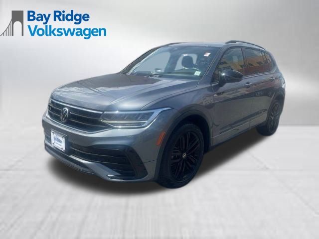 2022 Volkswagen Tiguan SE R-Line Black photo 2