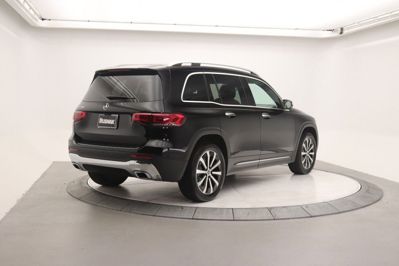 2022 Mercedes Benz GLB 250 photo 2