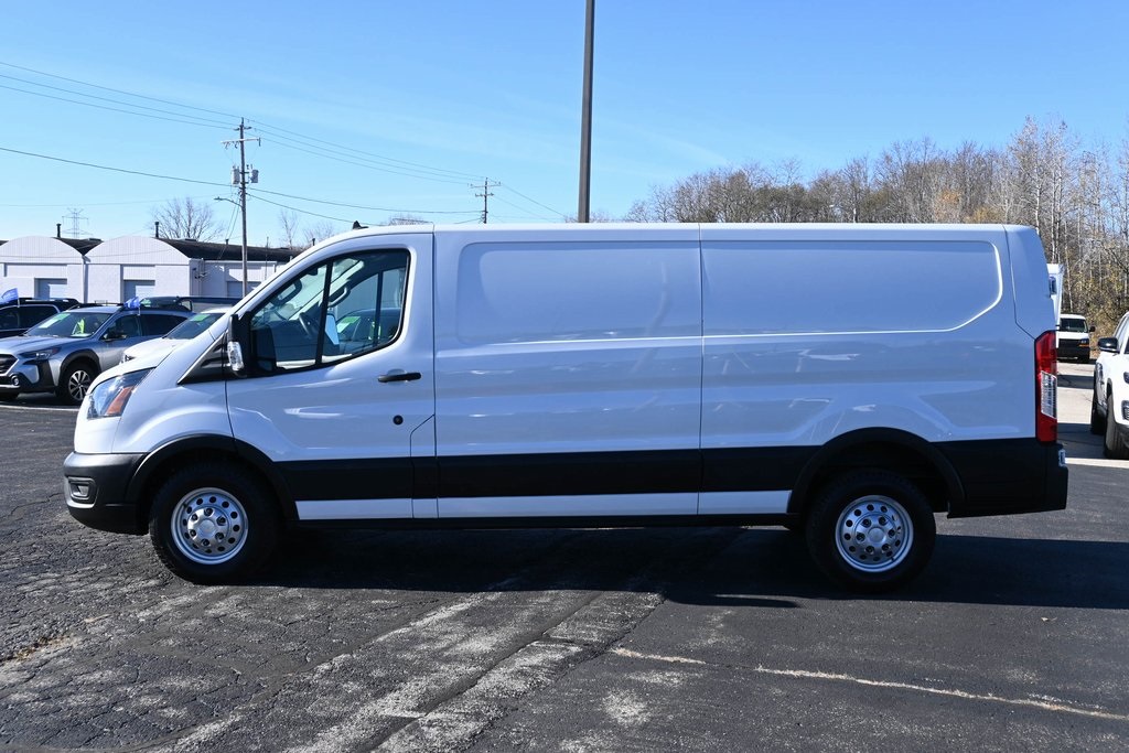 2022 Ford Transit photo 2