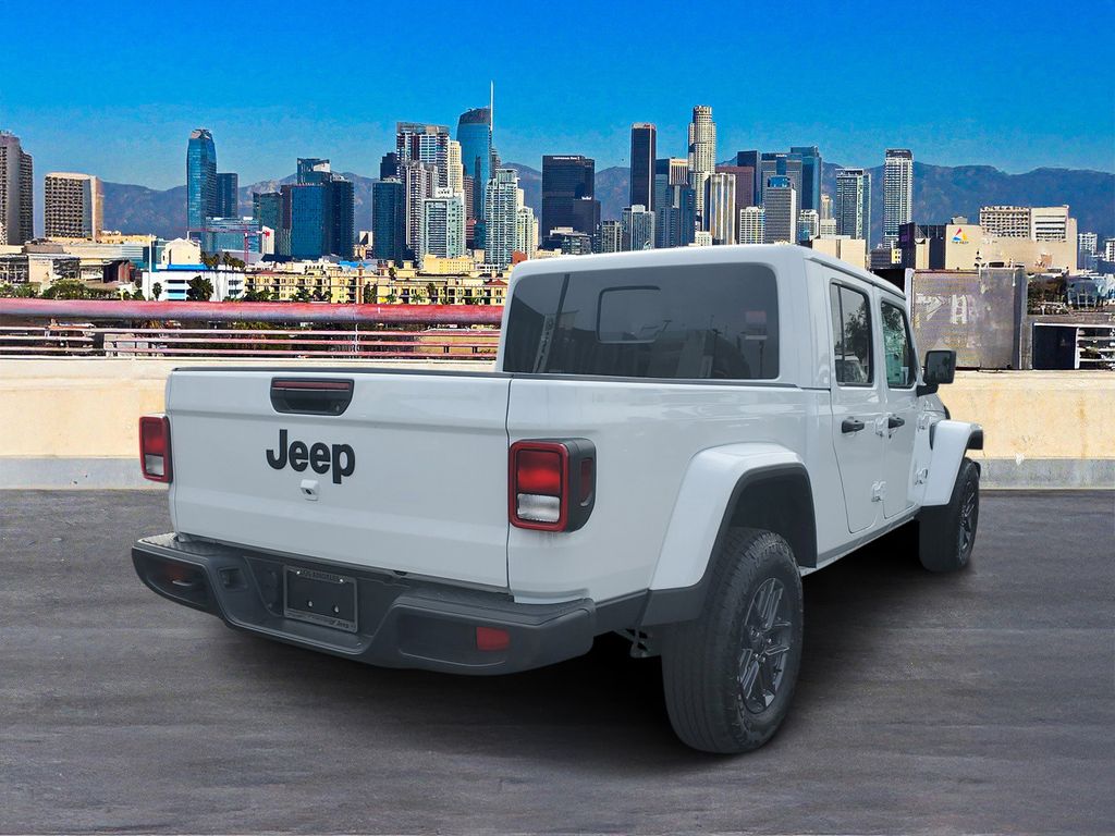 2026 Jeep Gladiator Sport S photo 4