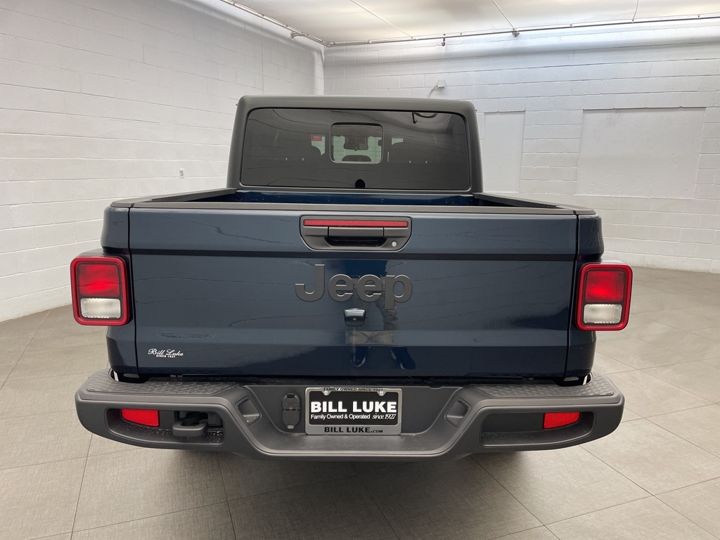 2025 Jeep Gladiator Sport S photo 3
