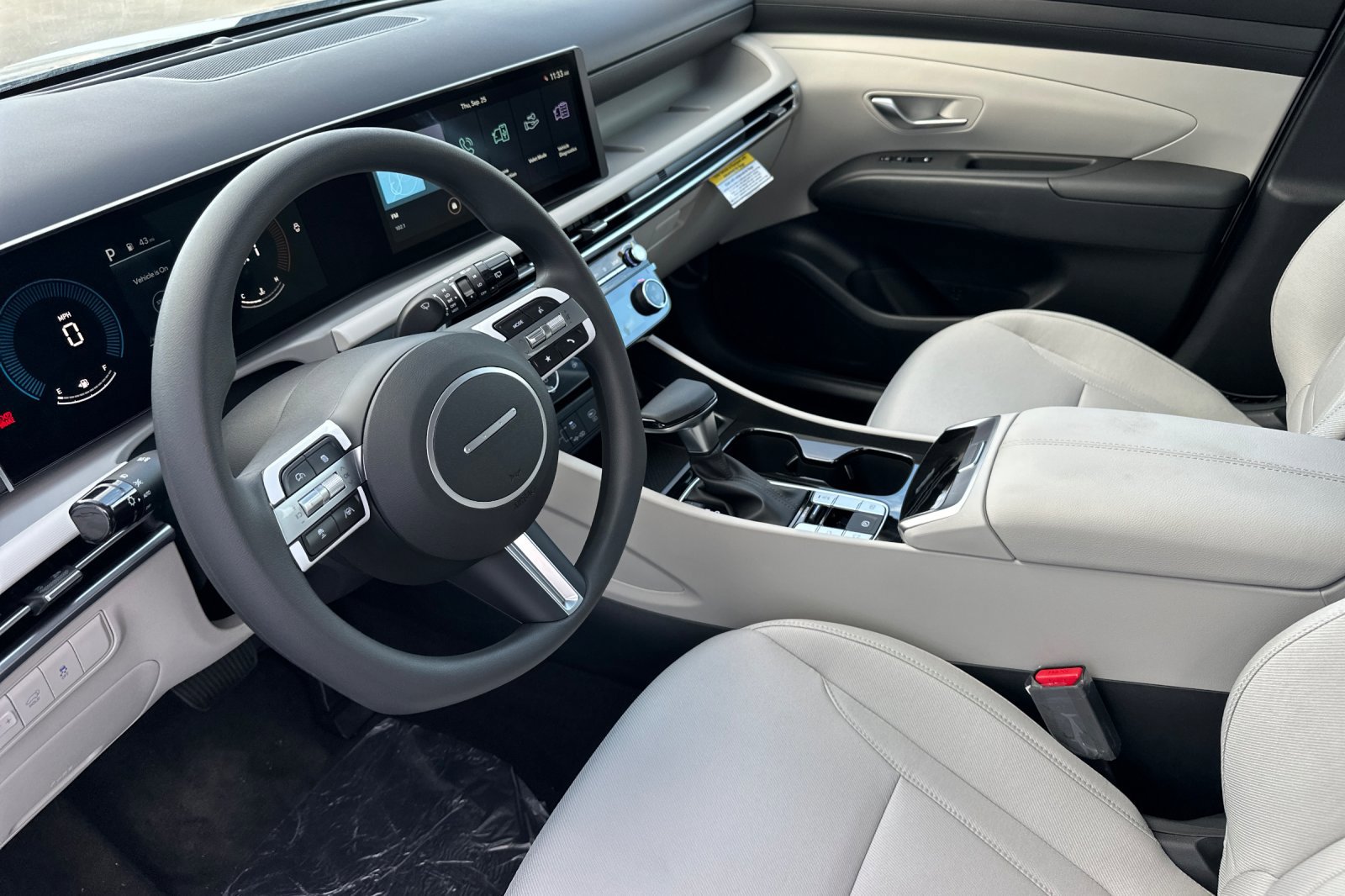 2026 Hyundai Tucson SEL photo 8
