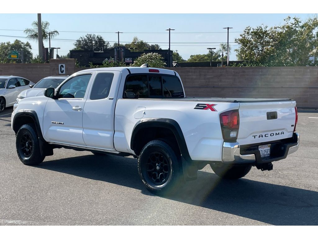 2023 Toyota Tacoma SR5 photo 3