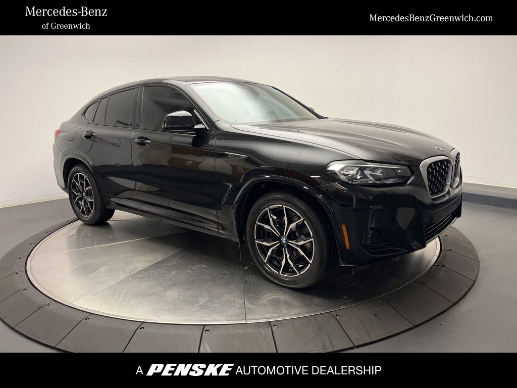 2023 BMW X4 30i's photo