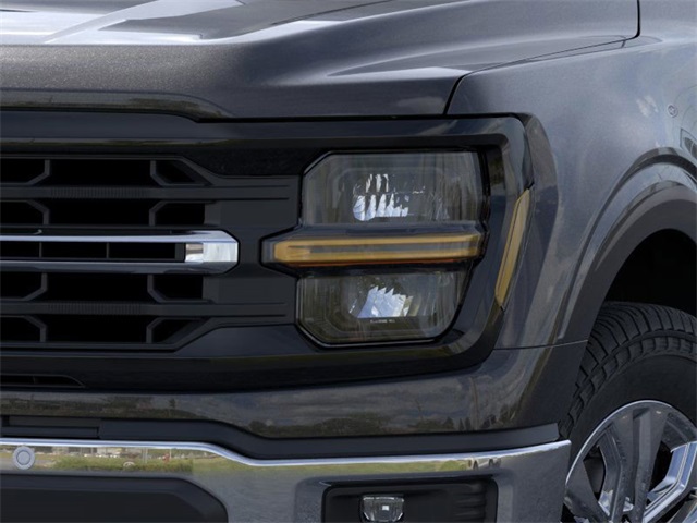 2024 Ford F-150 XLT photo 16