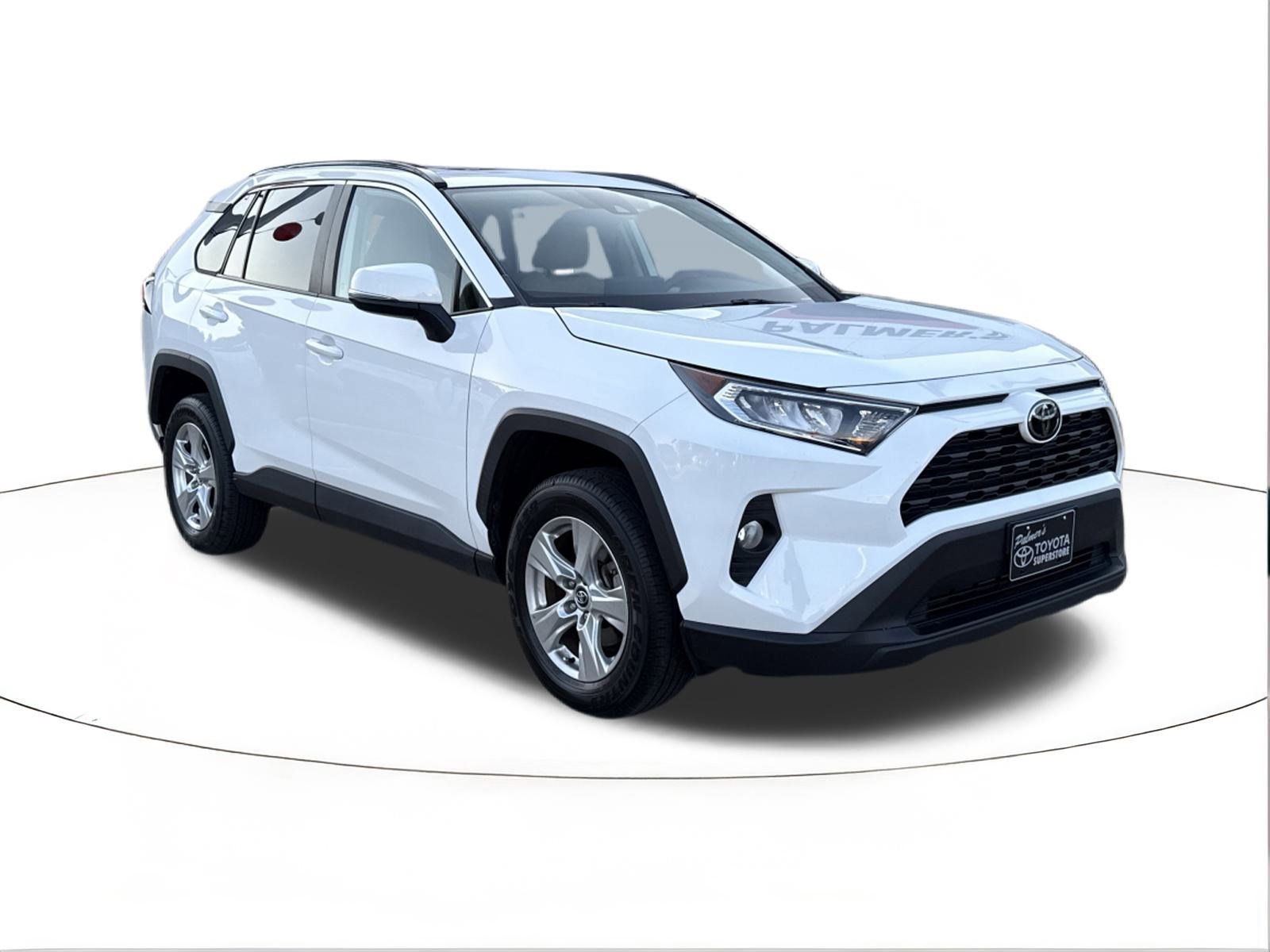 2020 Toyota RAV4 XLE's photo