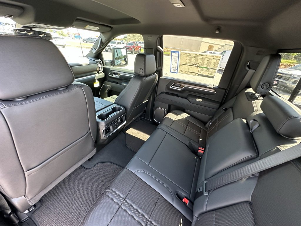 2025 Chevrolet Silverado 2500HD High Country photo 22