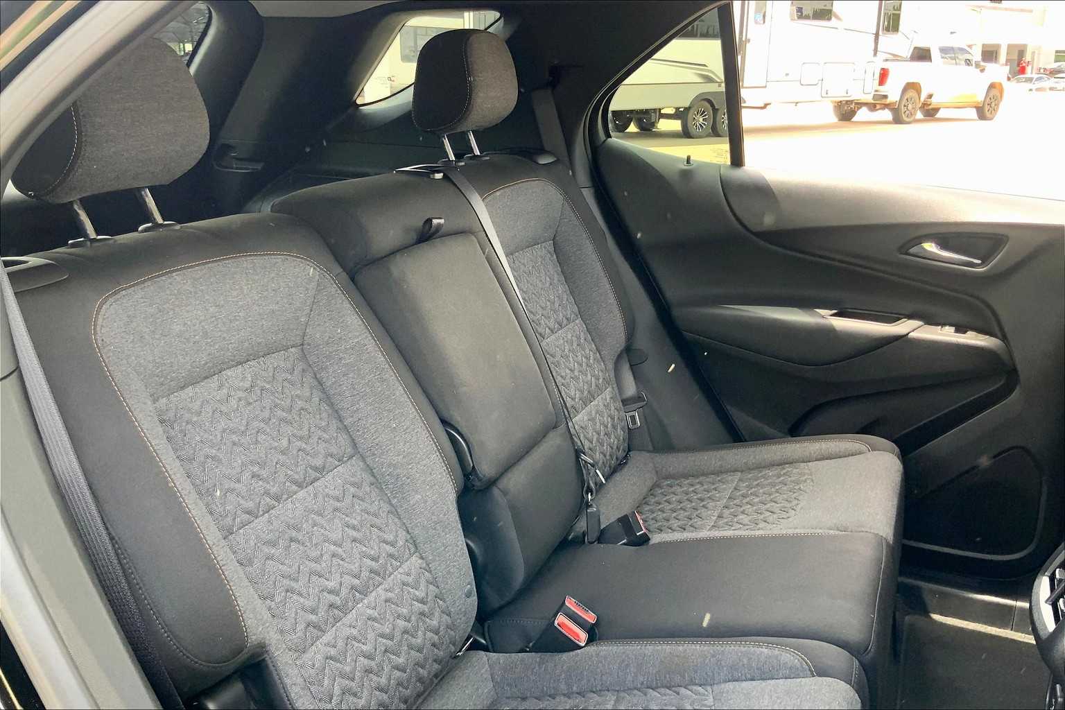 2023 Chevrolet Equinox LT photo 35