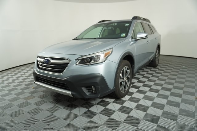 2021 Subaru Outback Limited photo 3