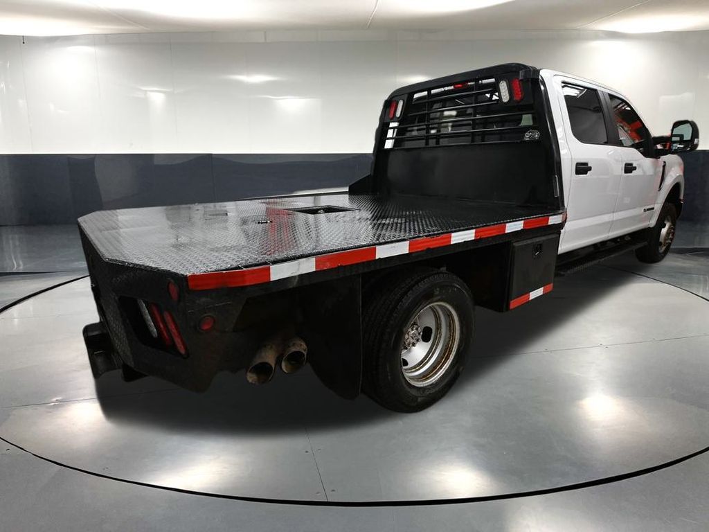 2017 Ford F-350 photo 4