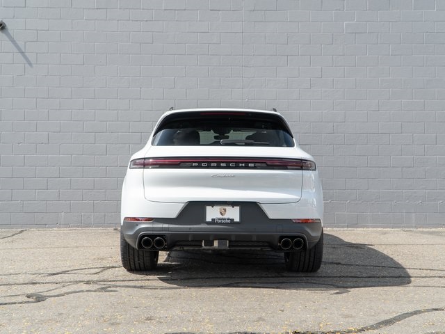 2026 Porsche Cayenne photo 6