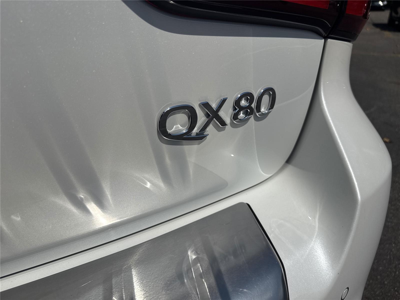 2022 Infiniti QX80 Sensory photo 4