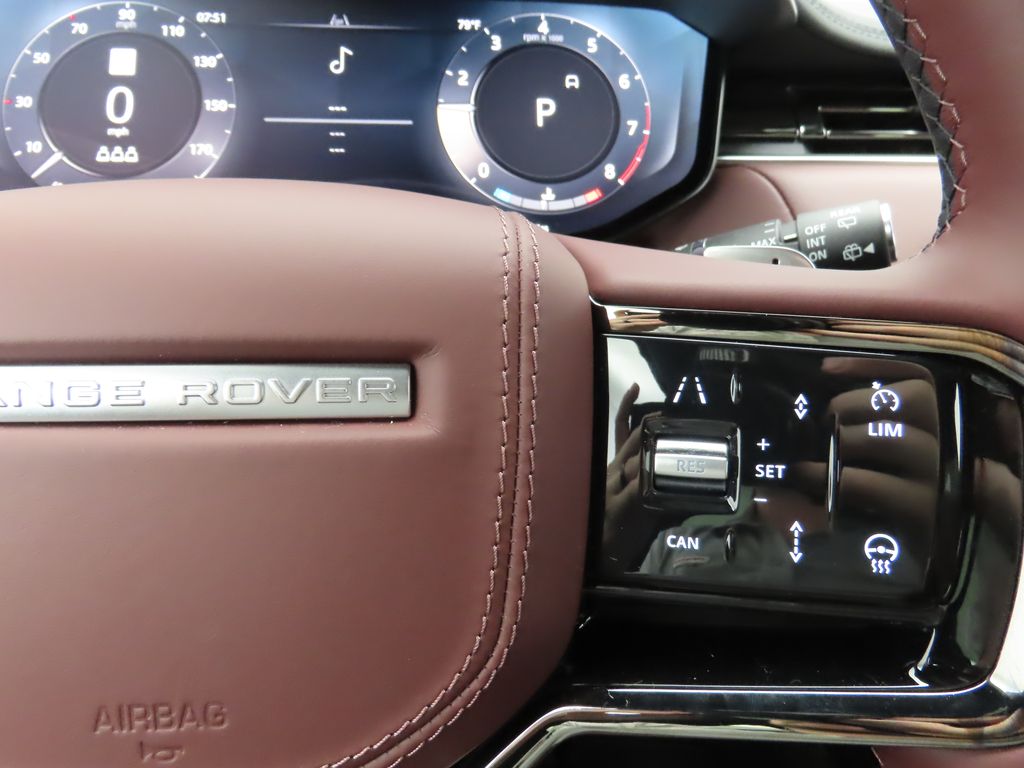 2025 Land Rover Range Rover Sport P530 Dynamic SE photo 10