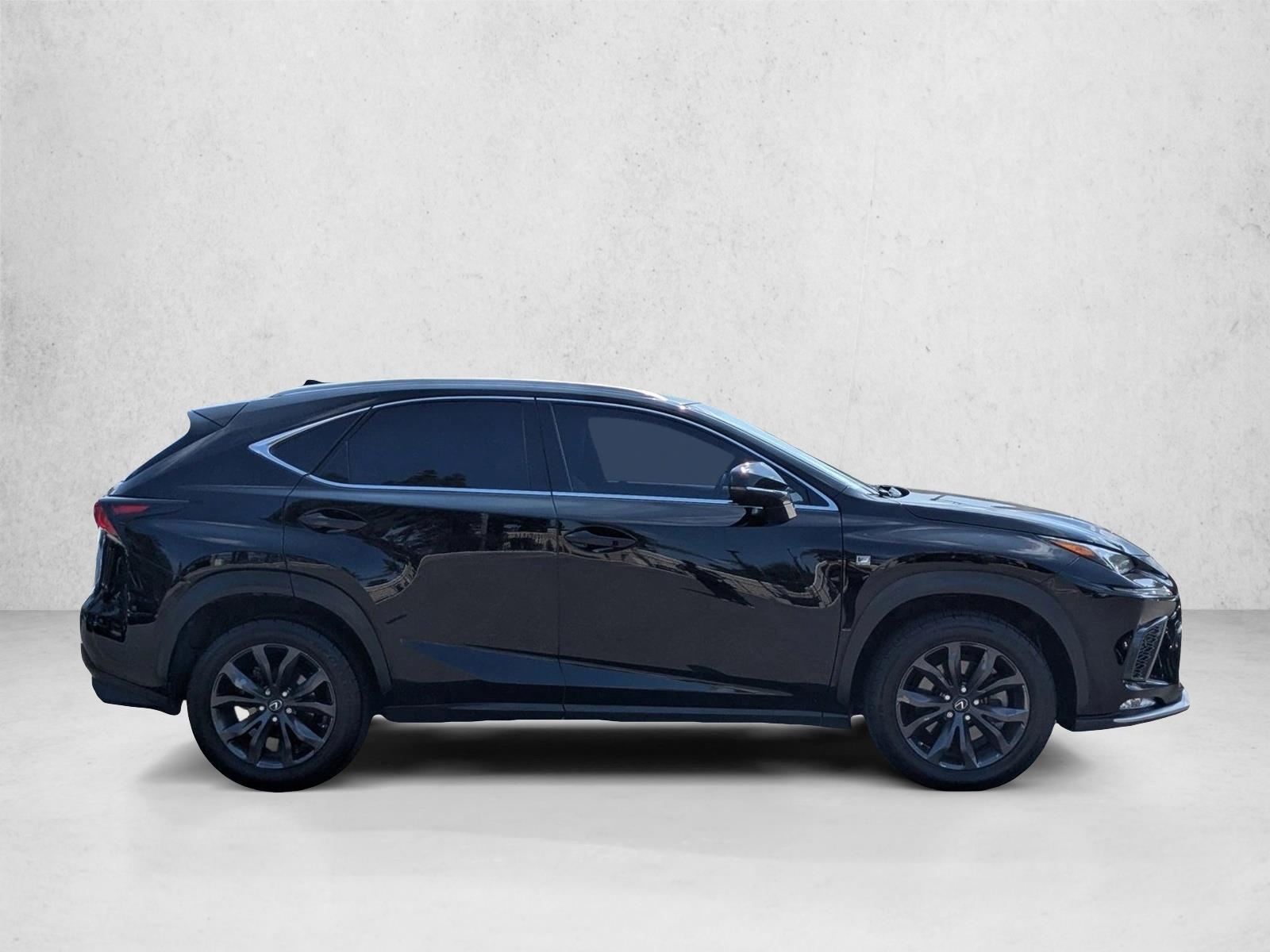 2019 Lexus NX 300 F SPORT photo 4