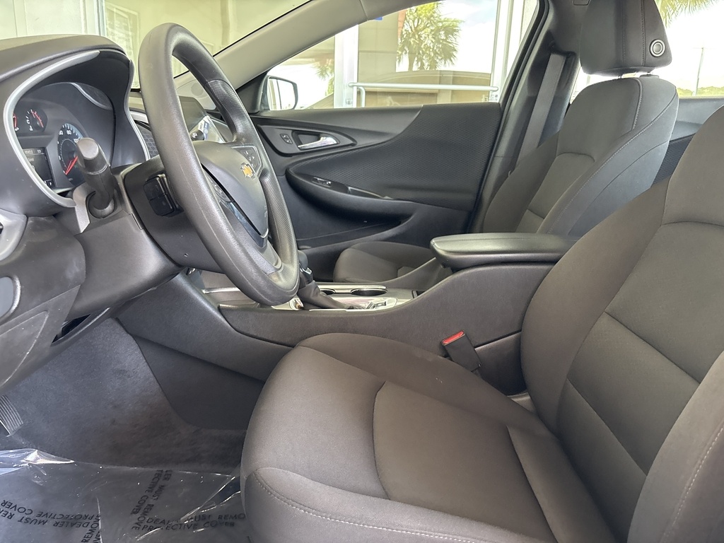 2023 Chevrolet Malibu 1LT photo 14