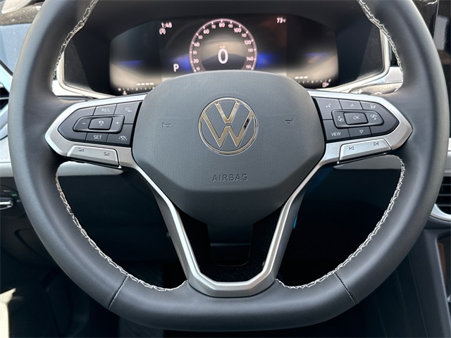 2025 Volkswagen Taos SE photo 21