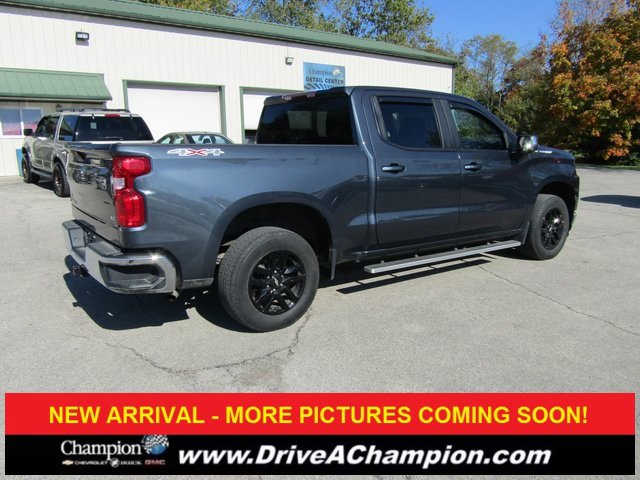2022 Chevrolet Silverado 1500 LT photo 4