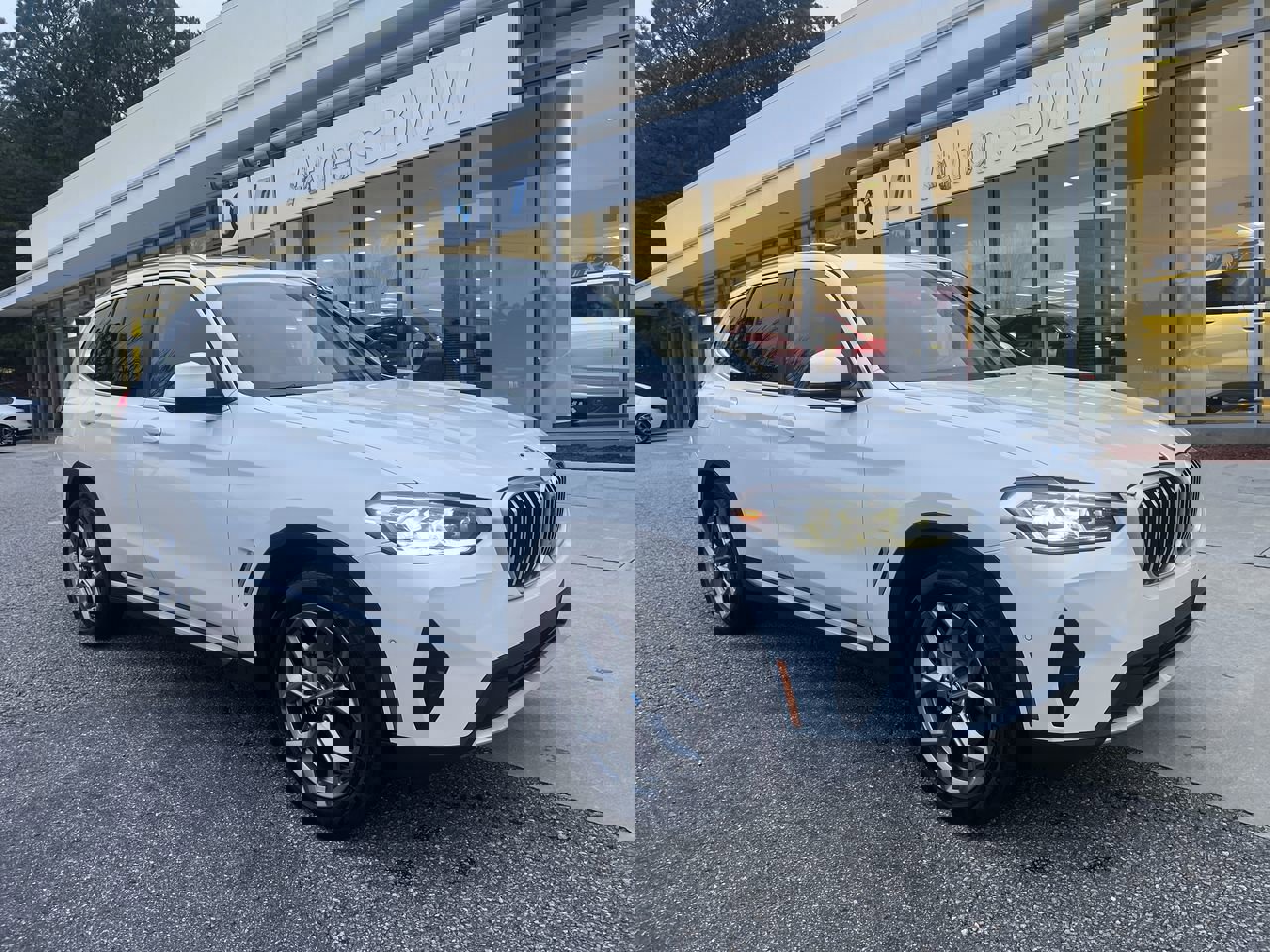 2023 BMW X3 30i's photo
