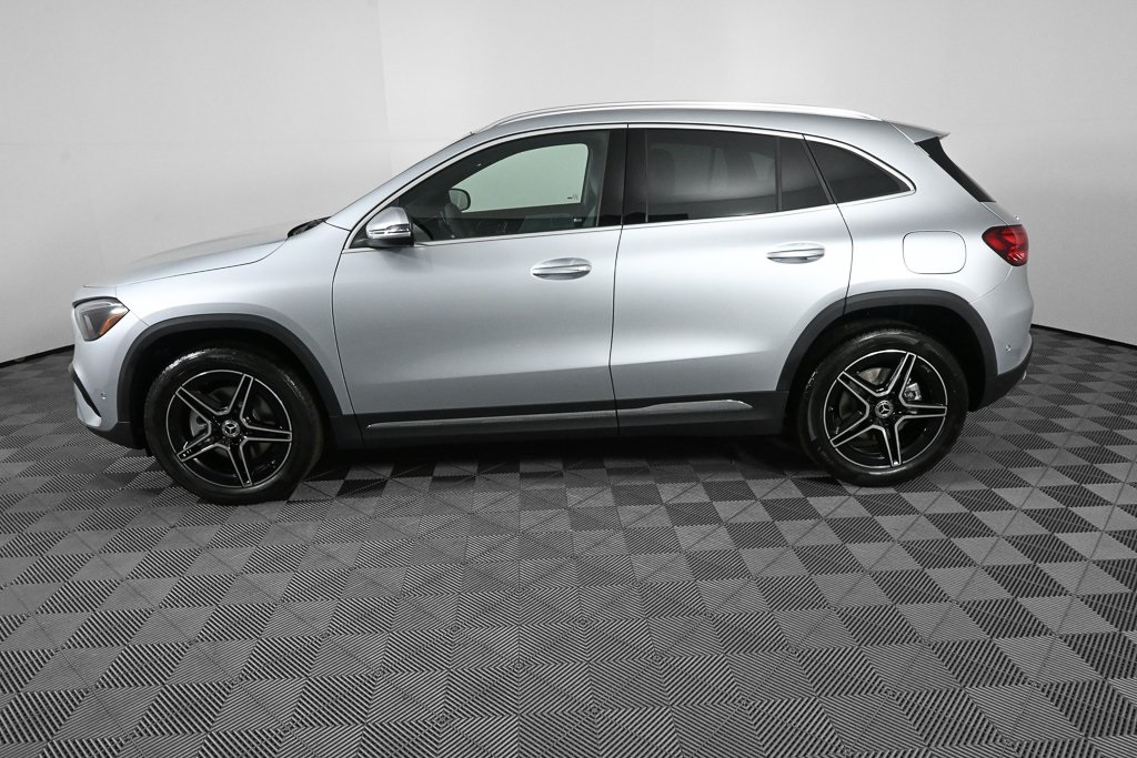 2026 Mercedes Benz GLA 250 photo 3