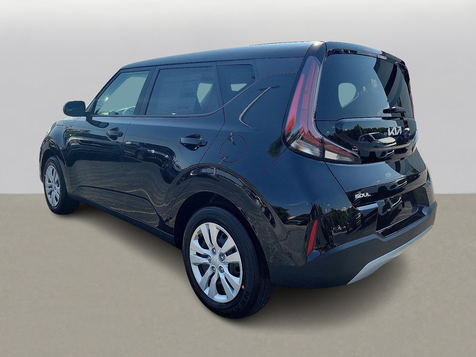 2025 Kia Soul LX photo 3