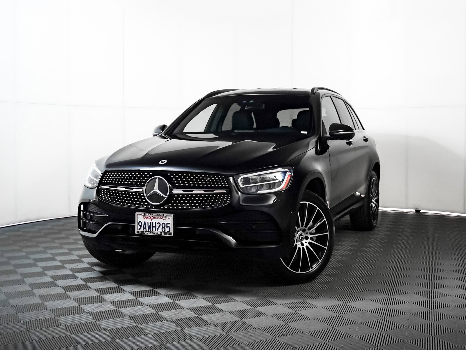 2022 Mercedes-Benz GLC GLC300's photo