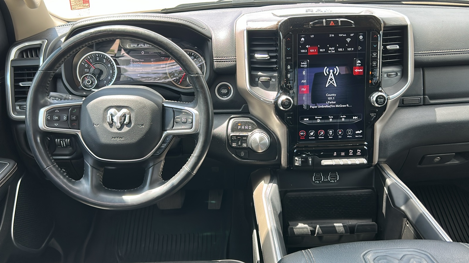 2020 Ram 1500 Laramie photo 12