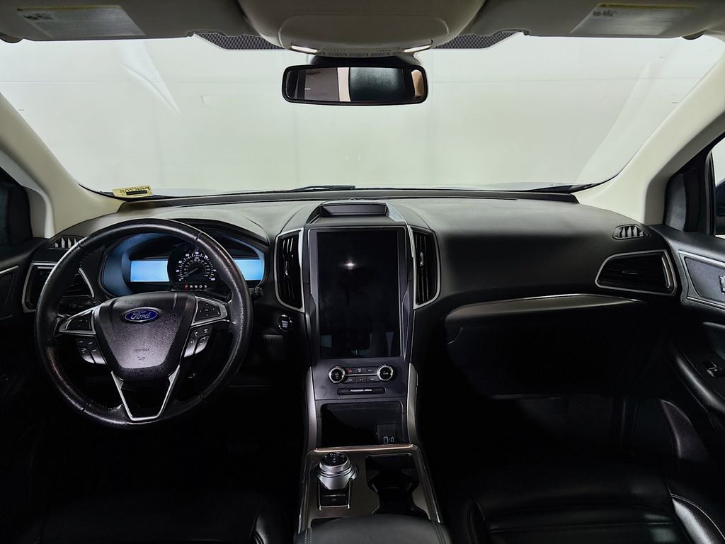 2022 Ford Edge SEL photo 11