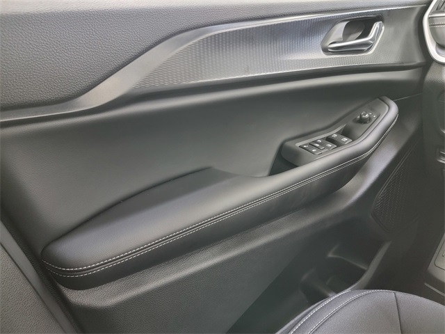 2025 Jeep Grand Cherokee Laredo X photo 27