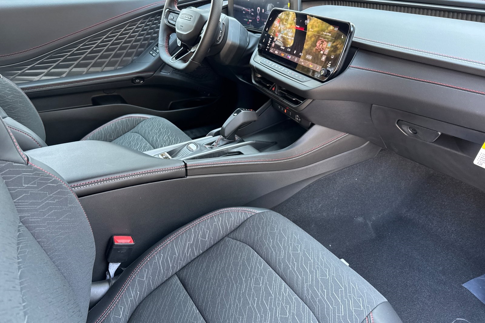 2025 Dodge Charger R/T photo 14