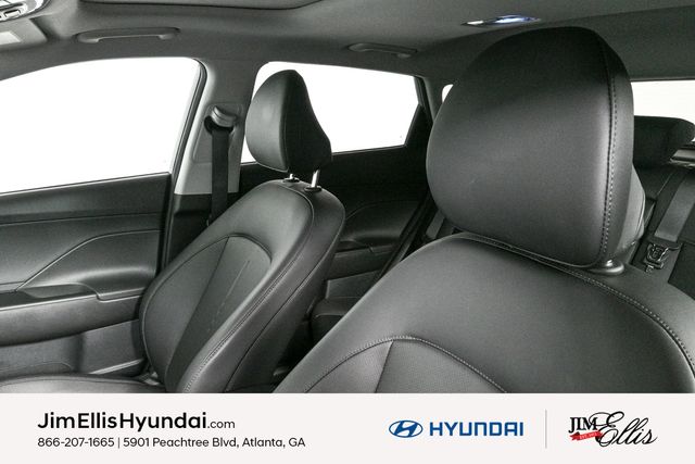 2024 Hyundai Kona Limited photo 4