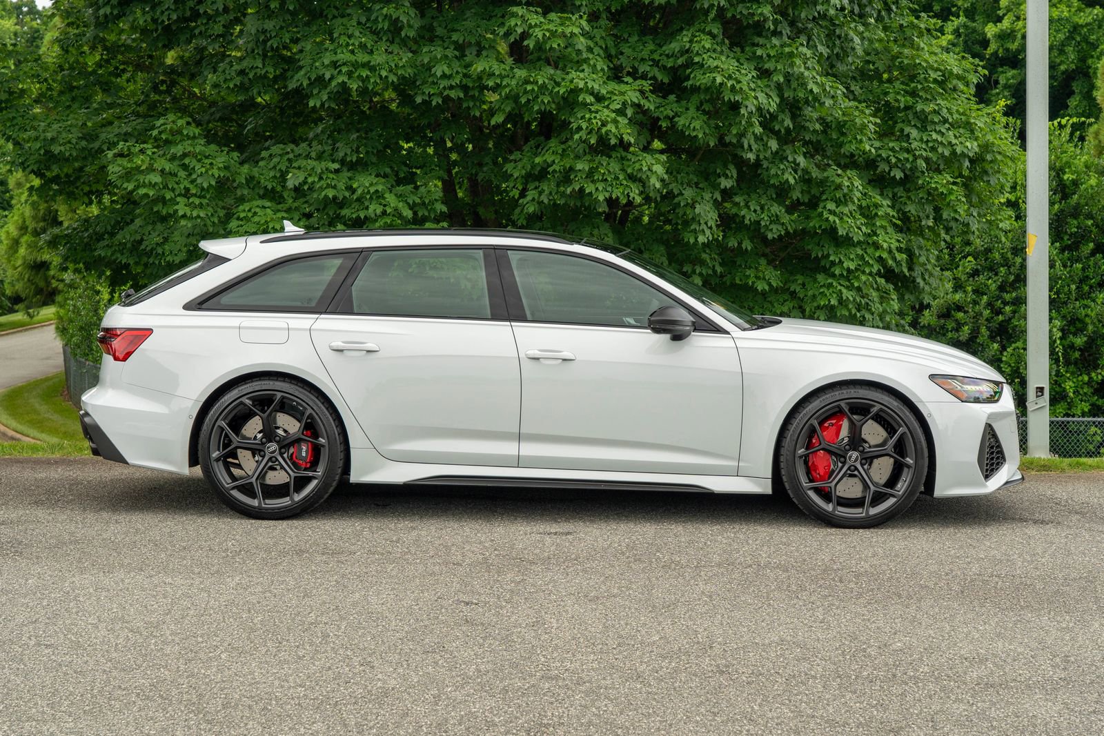 2024 Audi RS 6 Avant Performance photo 8