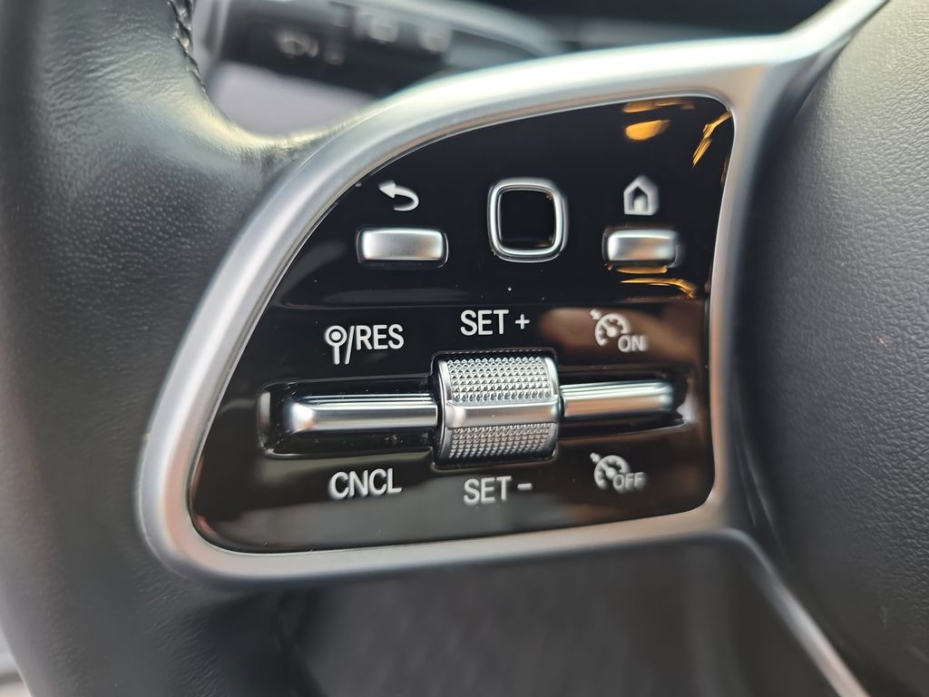 2022 Mercedes Benz GLA 250 photo 17