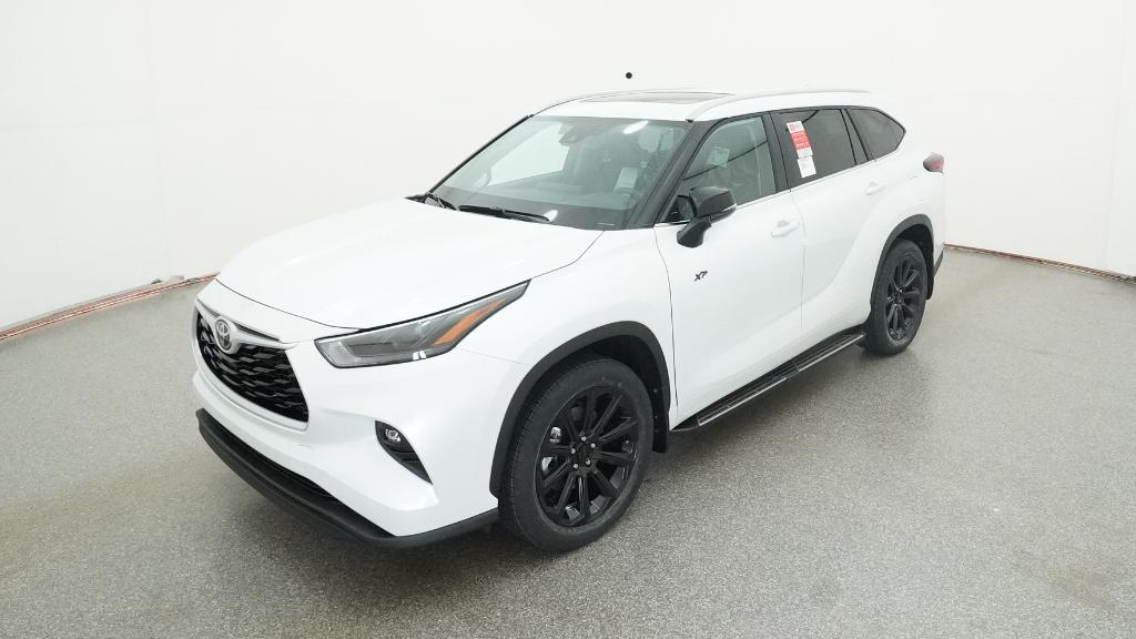 2026 Toyota Highlander XLE's photo