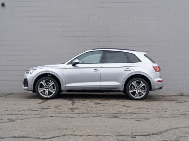 2025 Audi Q5 45 S line Premium photo 2